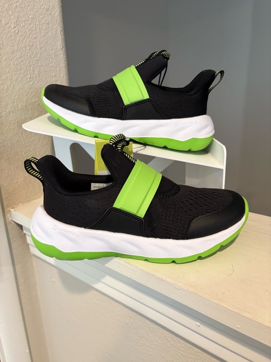 all in motion Other - Kids' Dillon Slip-On Performance Sneakers - All In Motion Black Green Youth Sz 1